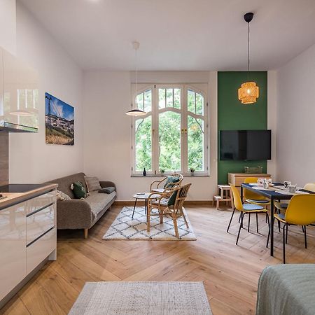 Stafetahaz Apartmanok Vác Zewnętrze zdjęcie