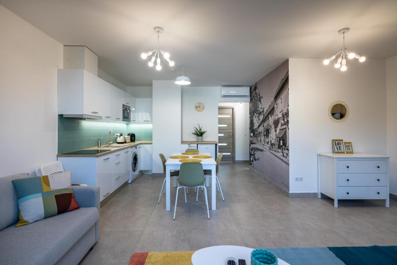 Stafetahaz Apartmanok Vác Zewnętrze zdjęcie